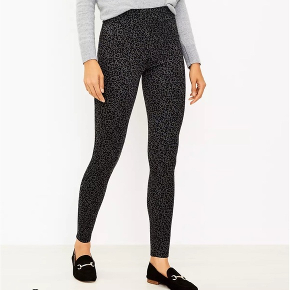LOFT Pants - LOFT | Leopard Print Ponte Leggings, Size M, NWT